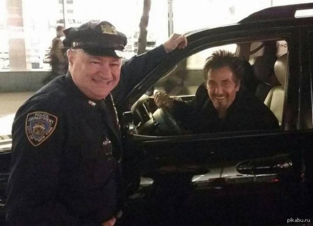 Photos With Celebrities (16 pics)