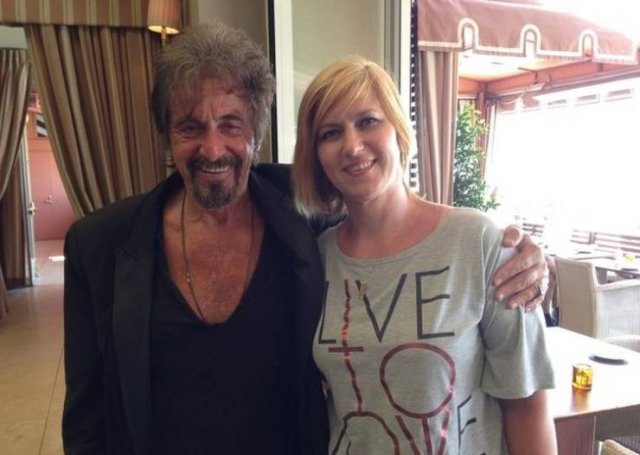 Photos With Celebrities (16 pics)
