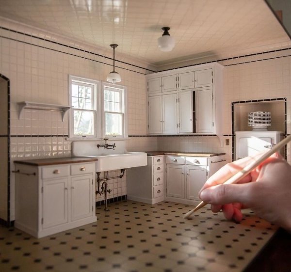 Chris Toledo Creates Miniature Scale Model Rooms (30 pics)