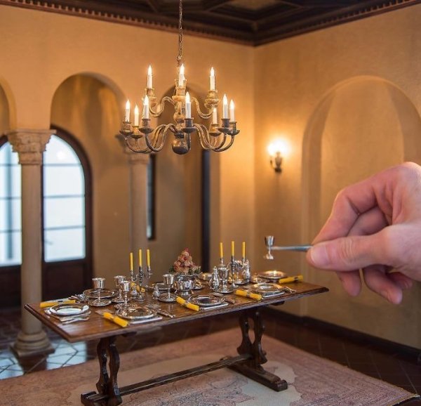 Chris Toledo Creates Miniature Scale Model Rooms (30 pics)