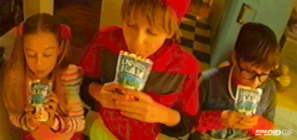 90s In Motion (17 GIFs)