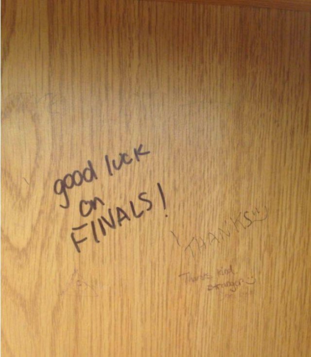 Polite Graffiti (30 pics)