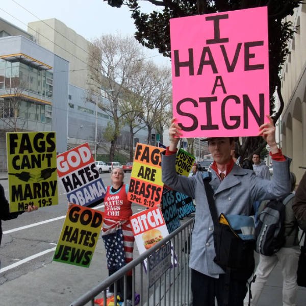 When Trolls Come To Protests (21 pics)