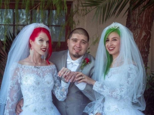 This American Guy Has Two Wives (30 pics)