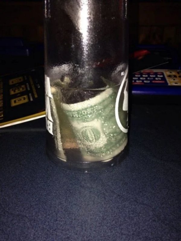 Don't Let These People Be In Restaurants (23 pics)