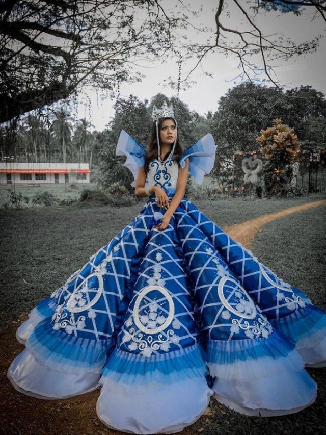 Brother Made A Prom Dress For His Sister (17 pics)