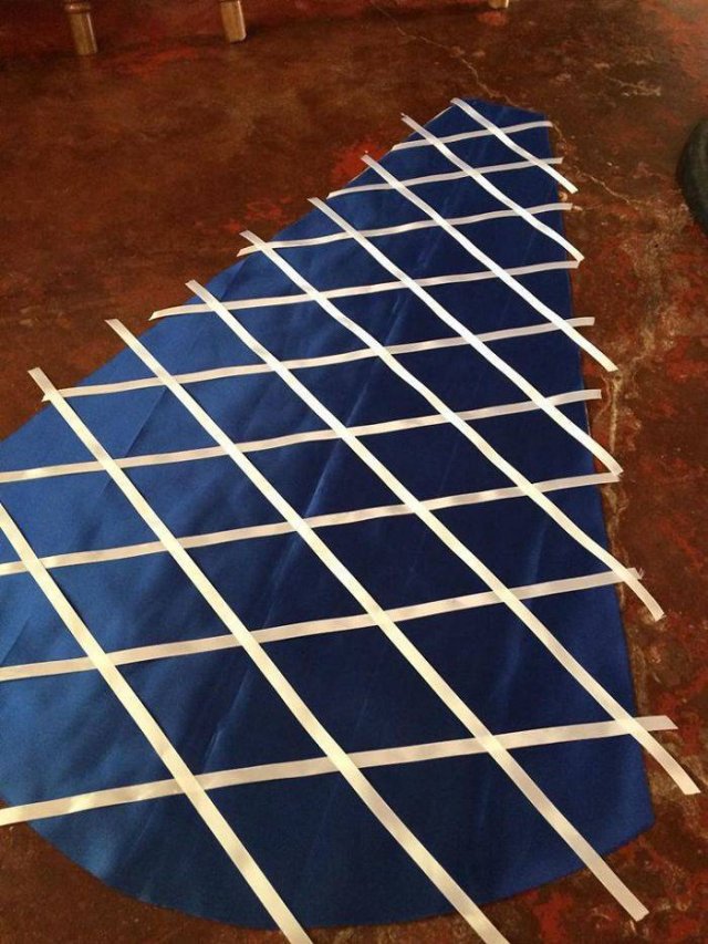Brother Made A Prom Dress For His Sister (17 pics)