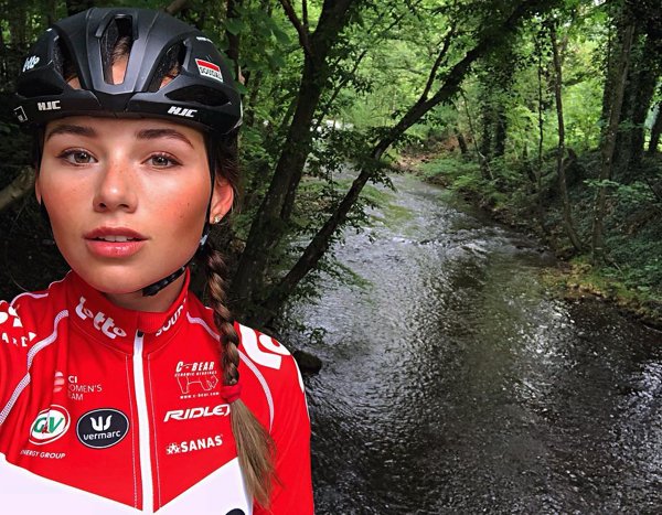 Pro Cyclist Puck Moonen Is Going To Motivate You (31 pics)