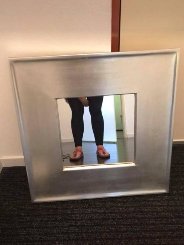 People Try To Sell Mirrors (22 pics)