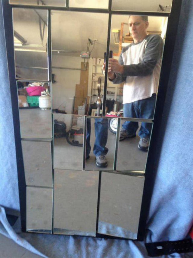 People Try To Sell Mirrors (22 pics)