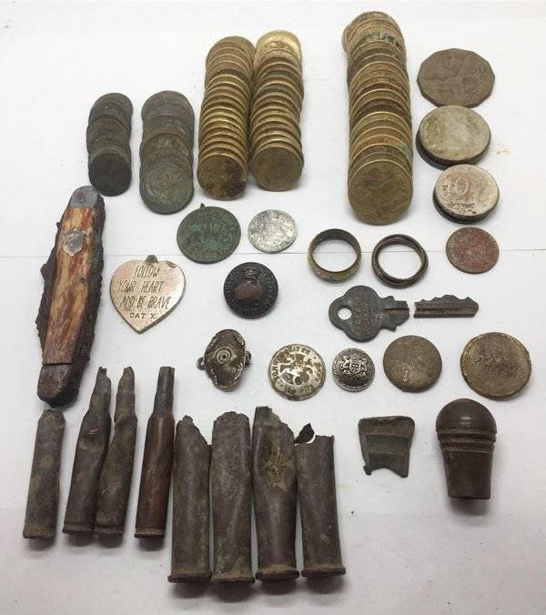 Metal Detectors Treasures (28 pics)