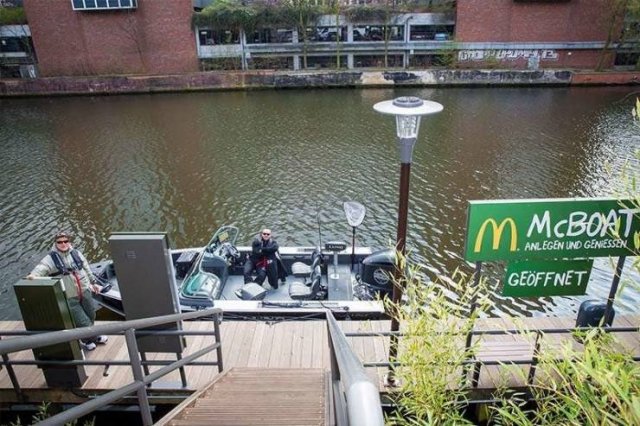 Amazing McDonald's Buildings (19 pics) Amazing McDonald's Buildings (19 pics)