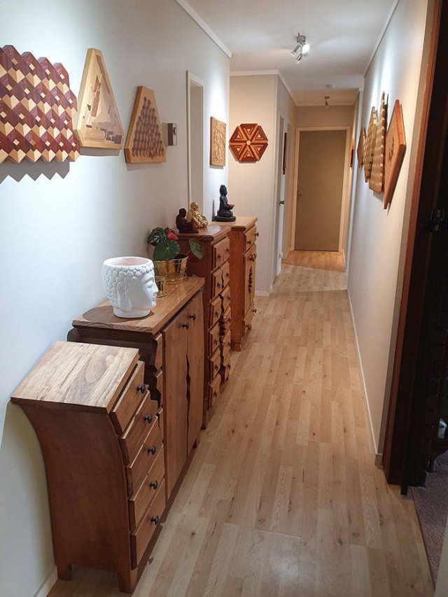 Retired Woodworker Creates Amazing Furniture (18 pics)