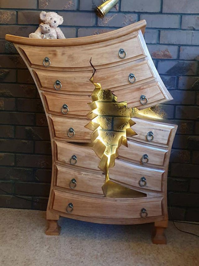 Retired Woodworker Creates Amazing Furniture (18 pics)