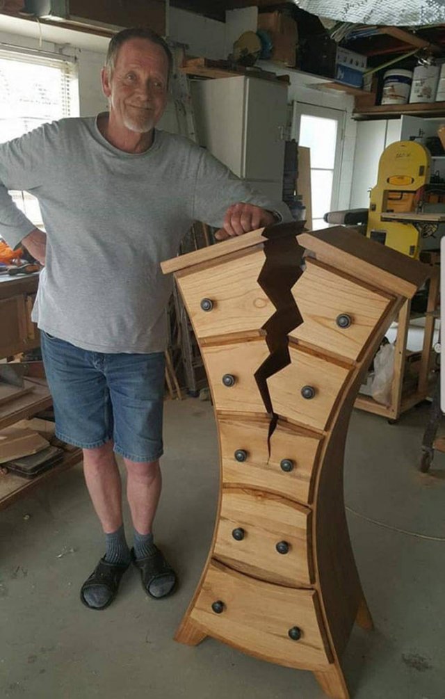 Retired Woodworker Creates Amazing Furniture (18 pics)