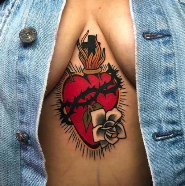 Girls With Tattoos (43 pics)
