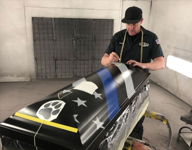 Motorcycle Artist Customized Casket For A Killed Police K-9 (13 pics)