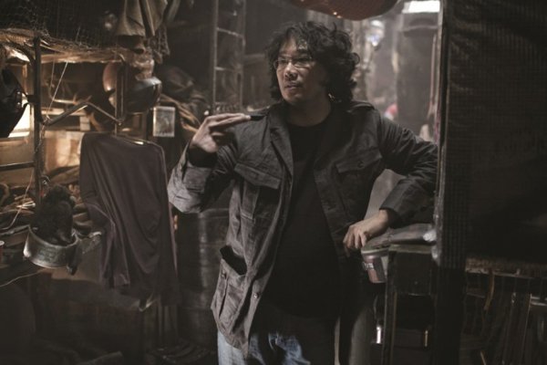 Parasite Director Bong Joon Shares A List Of His Favorite Films (26 pics)