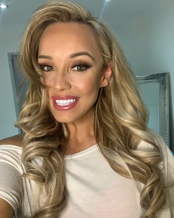 Miss Great Britain 2020: Woman Lost Over 100 Pounds (45 kg) (14 pics)