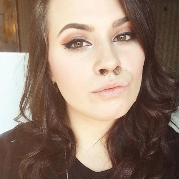 Nostril Hair Extension (21 pics)