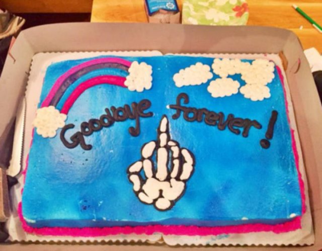 Rude Farewell Cakes (21 pics)