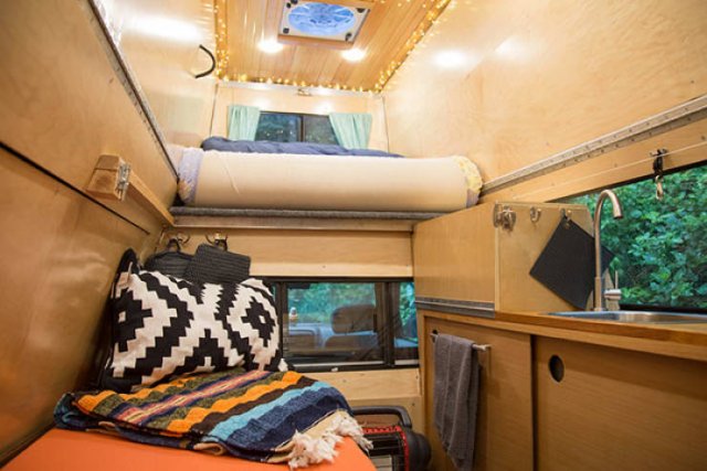 Couple Turned A Car Into Mobile Home For Travelling (15 pics)