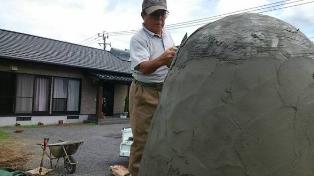 Japanese Elderly Couple Created A Real-Life Totoro Bus Stop (31 pics)