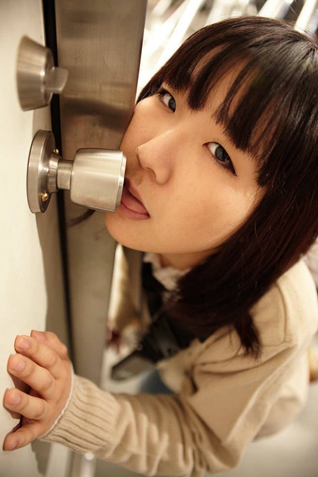 Japanese Doorknobs (20 pics)