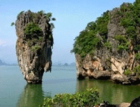 Real World Locations That Became Prototypes For Video Games (20 gifs) Real World Locations That Became Prototypes For Video Games (20 gifs)