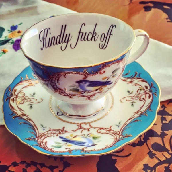 Tea Cups For Perfect Insults (20 pics)