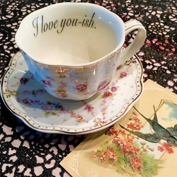 Tea Cups For Perfect Insults (20 pics)