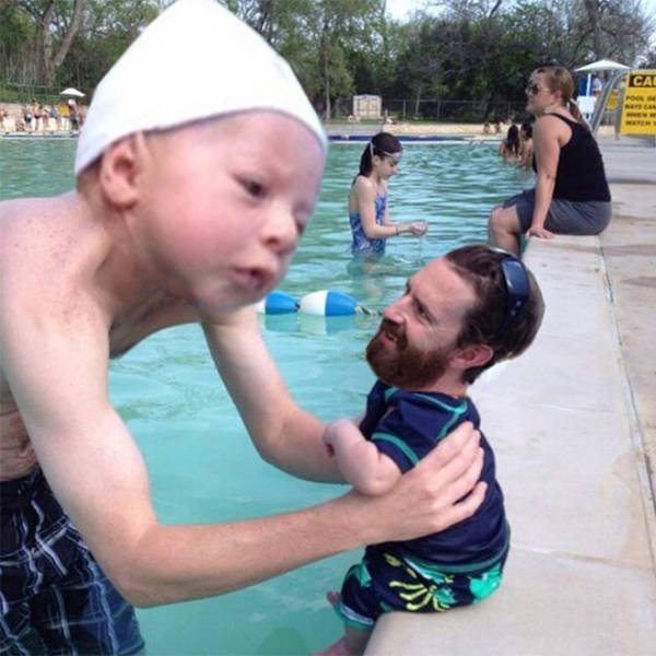 Creepy Baby Faceswaps (21 pics)