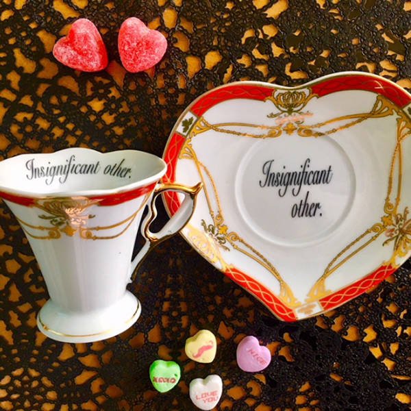 Tea Cups For Perfect Insults (20 pics)