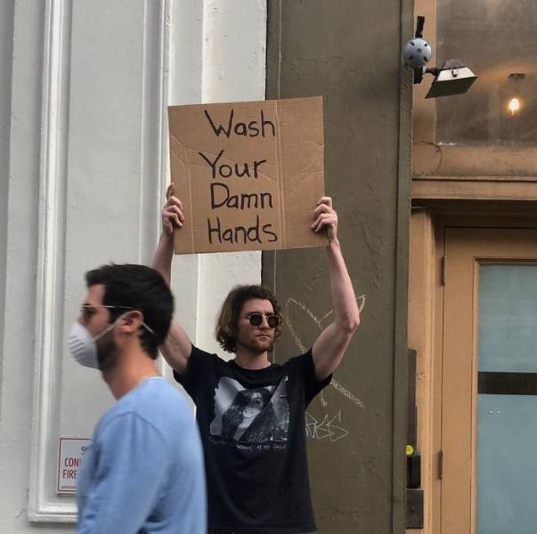 Dude With A Sign (29 pics)