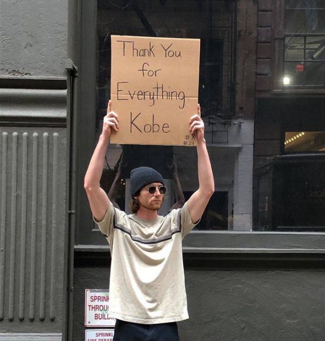 Dude With A Sign (29 pics)