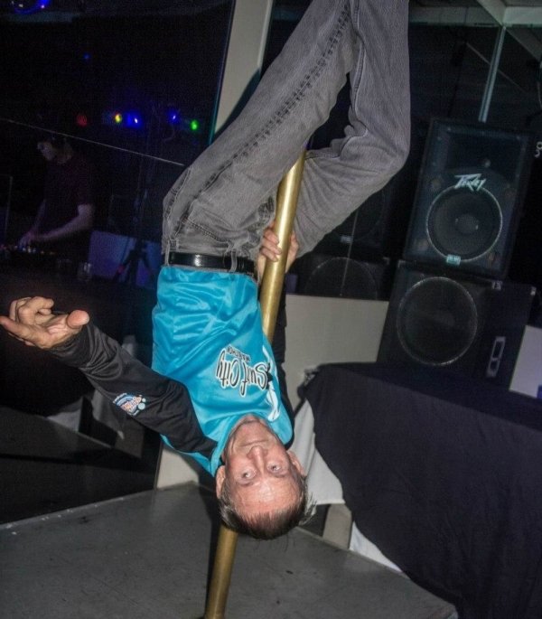 People Doing Interesting Things (30 pics)