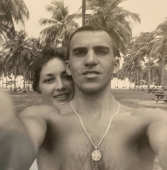 Great Old Family Photos (17 pics) Great Old Family Photos (17 pics)