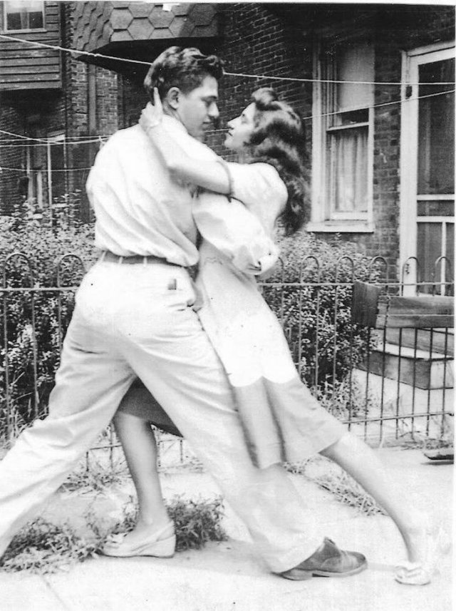 Great Old Family Photos (17 pics) Great Old Family Photos (17 pics)