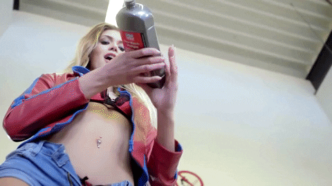 Girls And Cars (27 gifs)