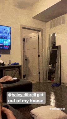 Hot Girls Fail Too (32 gifs)