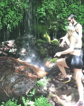 Hot Girls Fail Too (32 gifs)