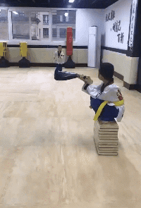 Acid Gifdump, March 20 (25 gifs)