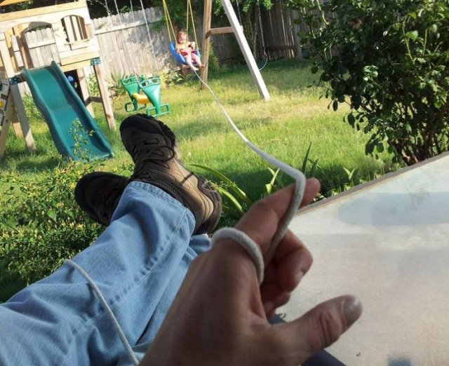 Dads Vs Moms (20 pics)