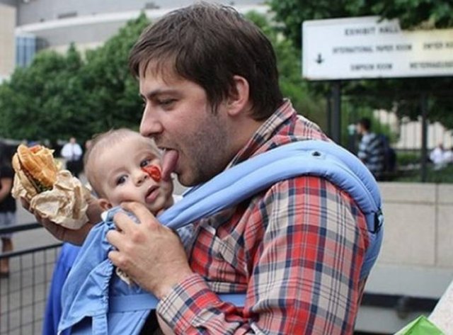 Dads Vs Moms (20 pics)