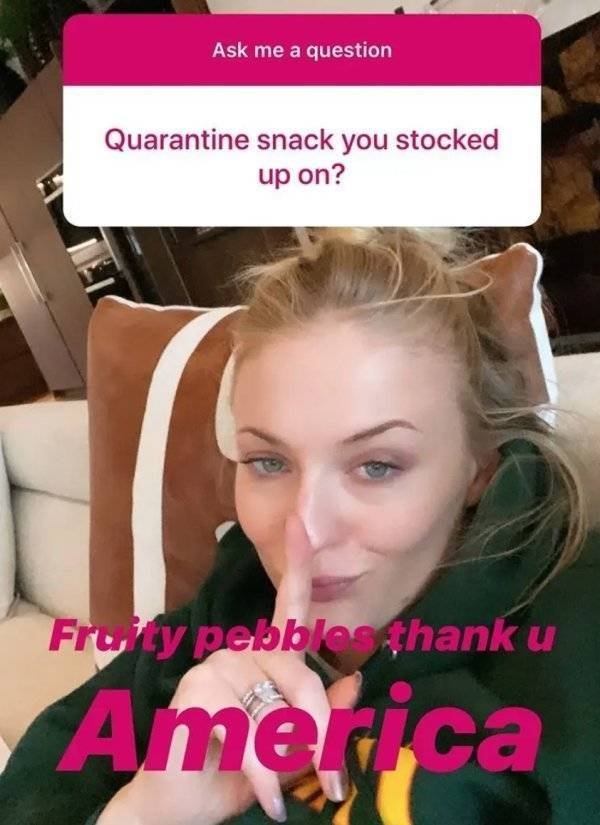 Sophie Turner Answers Questions In Instagram (23 pics)