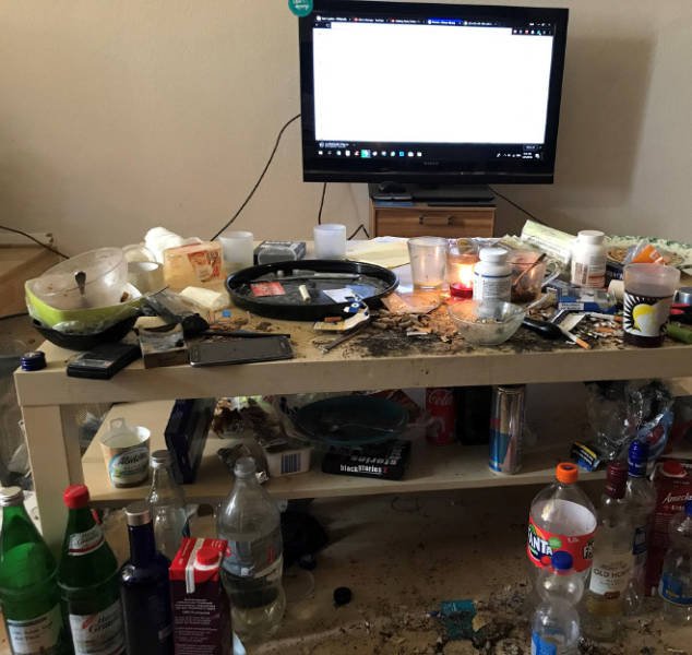 Some People Have To Prepare Their Home Offices For Work (22 pics)