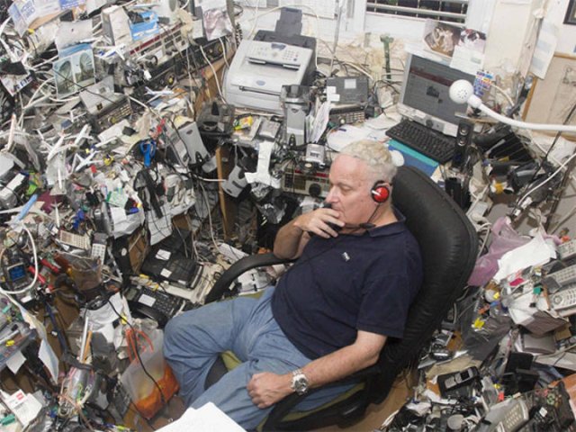 Some People Have To Prepare Their Home Offices For Work (22 pics)
