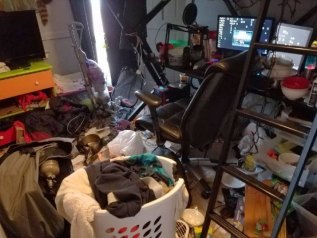 Some People Have To Prepare Their Home Offices For Work (22 pics)