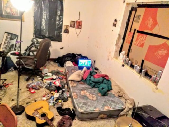 Some People Have To Prepare Their Home Offices For Work (22 pics)
