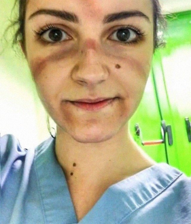 Overworked Doctors And Nurses Show Themselves After Working Hours (34 pics)
